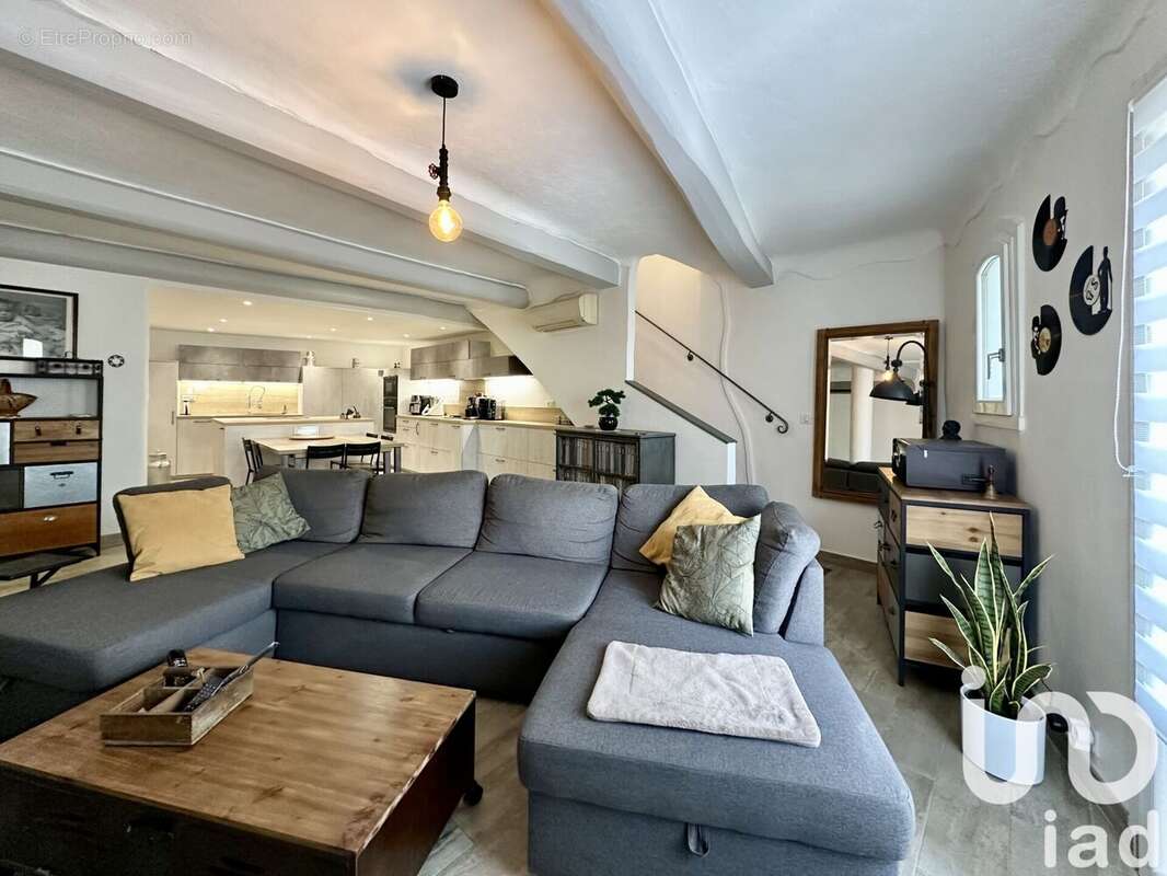 Photo 3 - Maison à ROQUEBRUNE-SUR-ARGENS