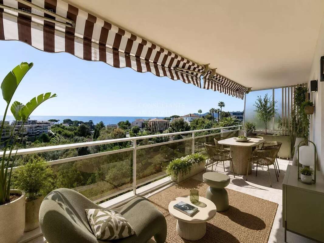 Appartement à CANNES