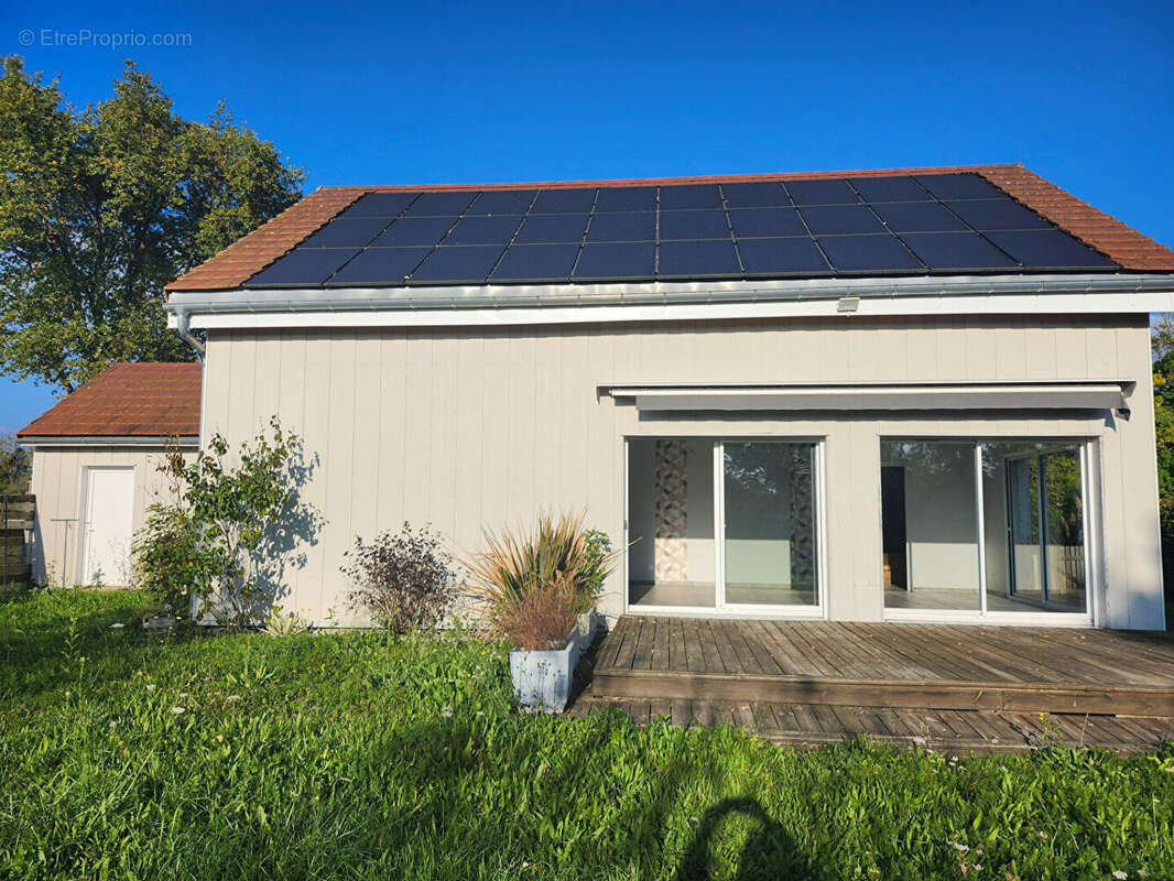 Maison à MONT-SOUS-VAUDREY