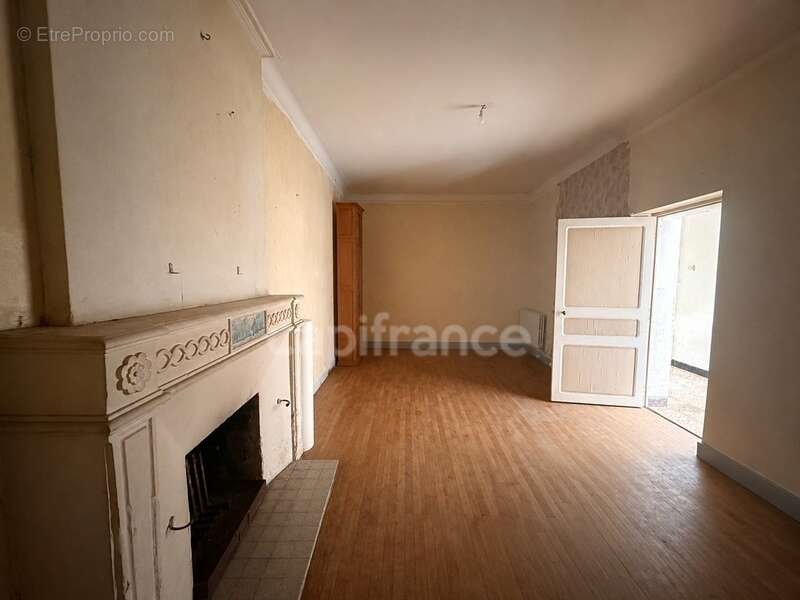 MAUZE SUR LE MIGNON - Maison 3 chambres Garage Cour privative - photo 4