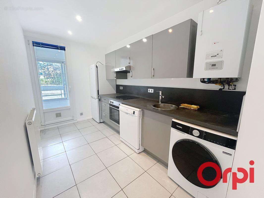 Appartement à MARSEILLE-11E