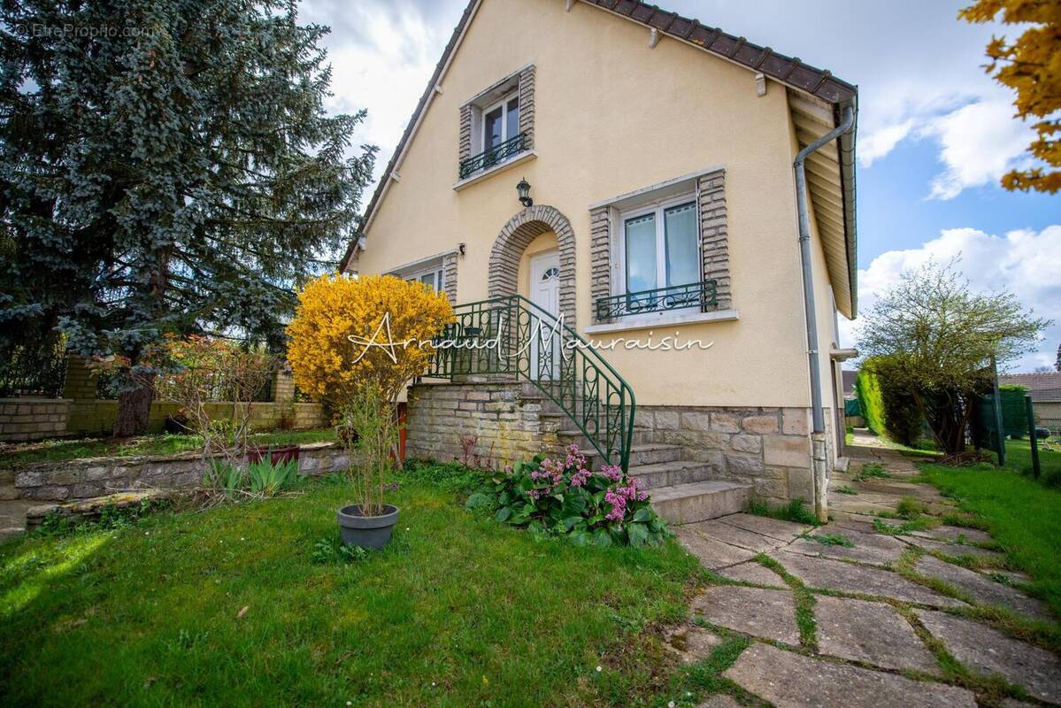 Photo 1 - Maison à PLAILLY