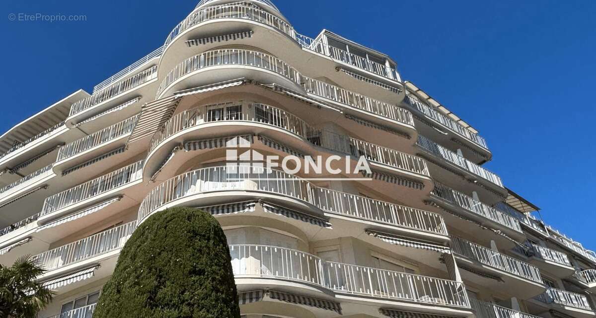 Appartement à LE CANNET