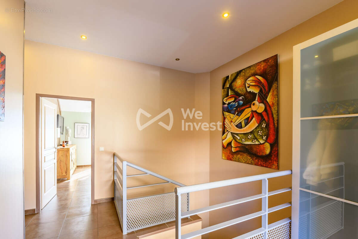 Maison à CRECY-LA-CHAPELLE