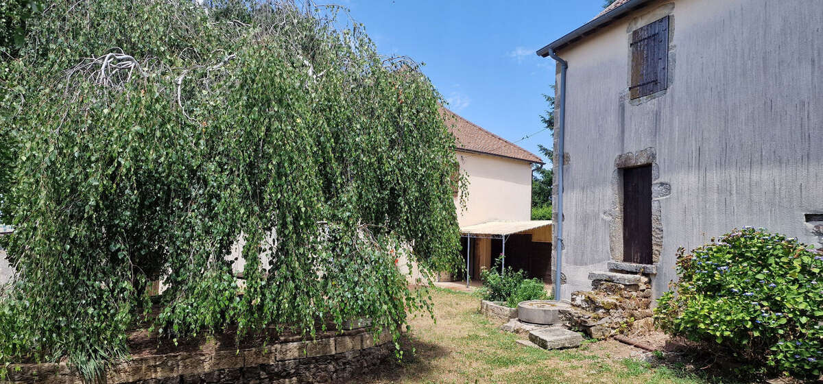 Maison à SAINT-GERMAIN-EN-BRIONNAIS