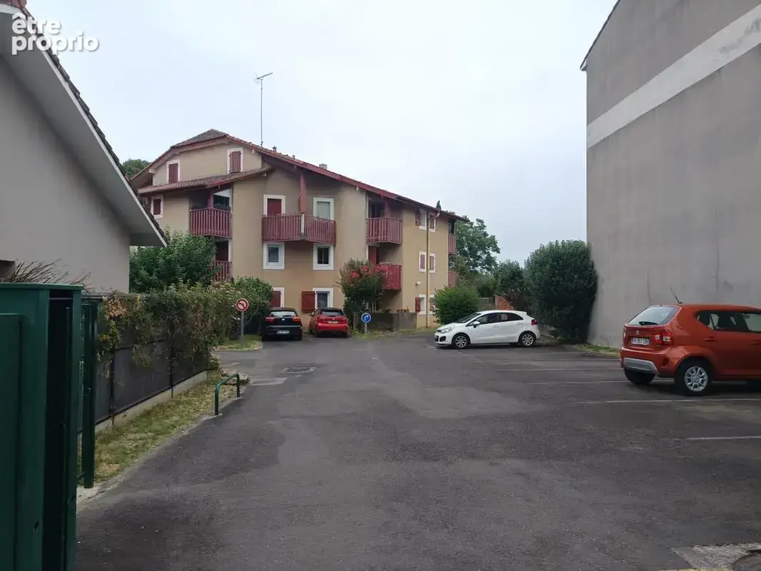 Studio coeur de ville en rez de chaussee avec terrasse - photo 2