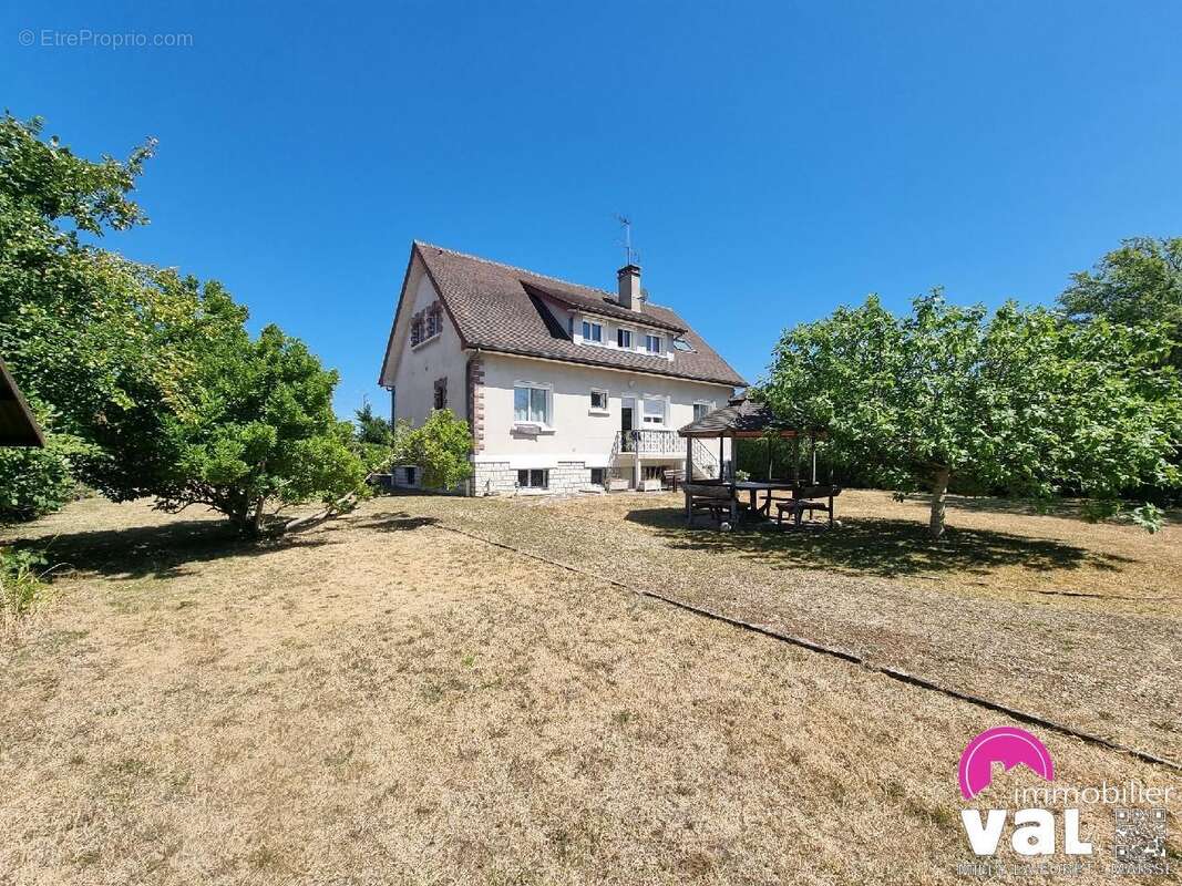 Maison 191 m² à Milly-La-Foret  - photo 4