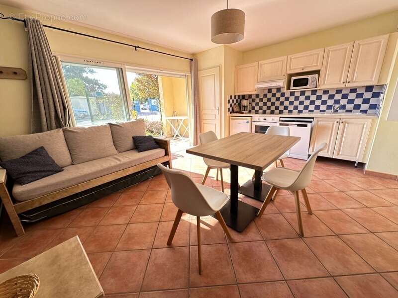 Appartement à GREOUX-LES-BAINS