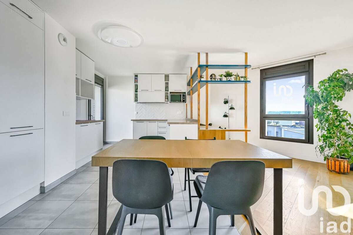 Photo 8 - Appartement à NANTERRE