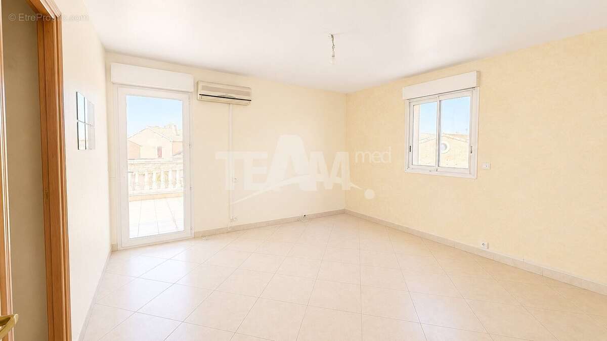 Maison de 330 m² divisé 3 logements - photo 28