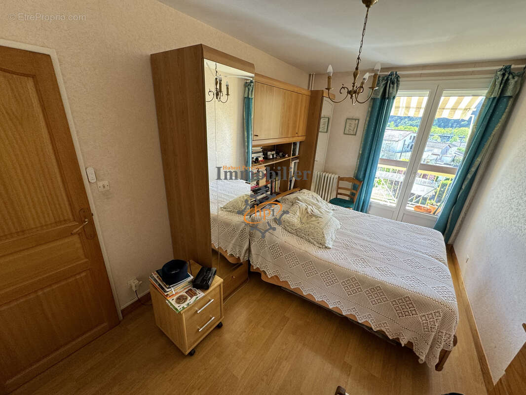 Appartement à SAINT-AFFRIQUE