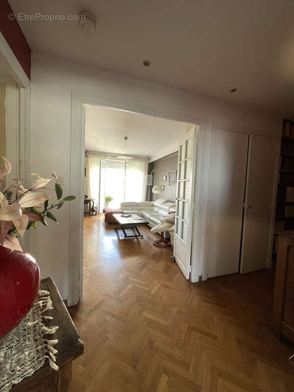 Appartement à MARSEILLE-8E