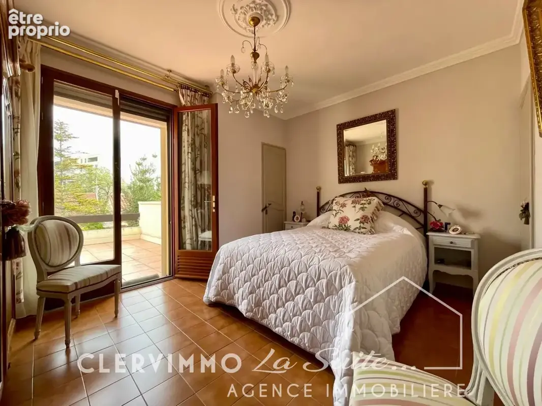 Maison 5 pièces  168 m2 avec terrain - photo 12