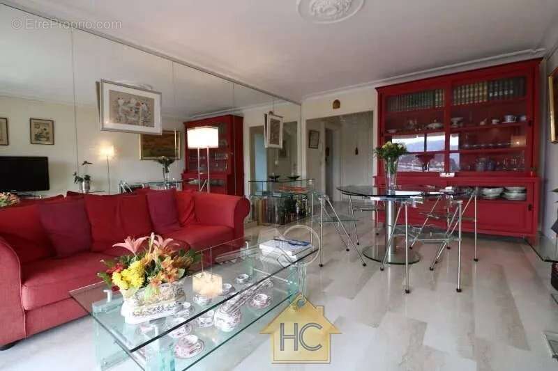 Appartement à LE CANNET