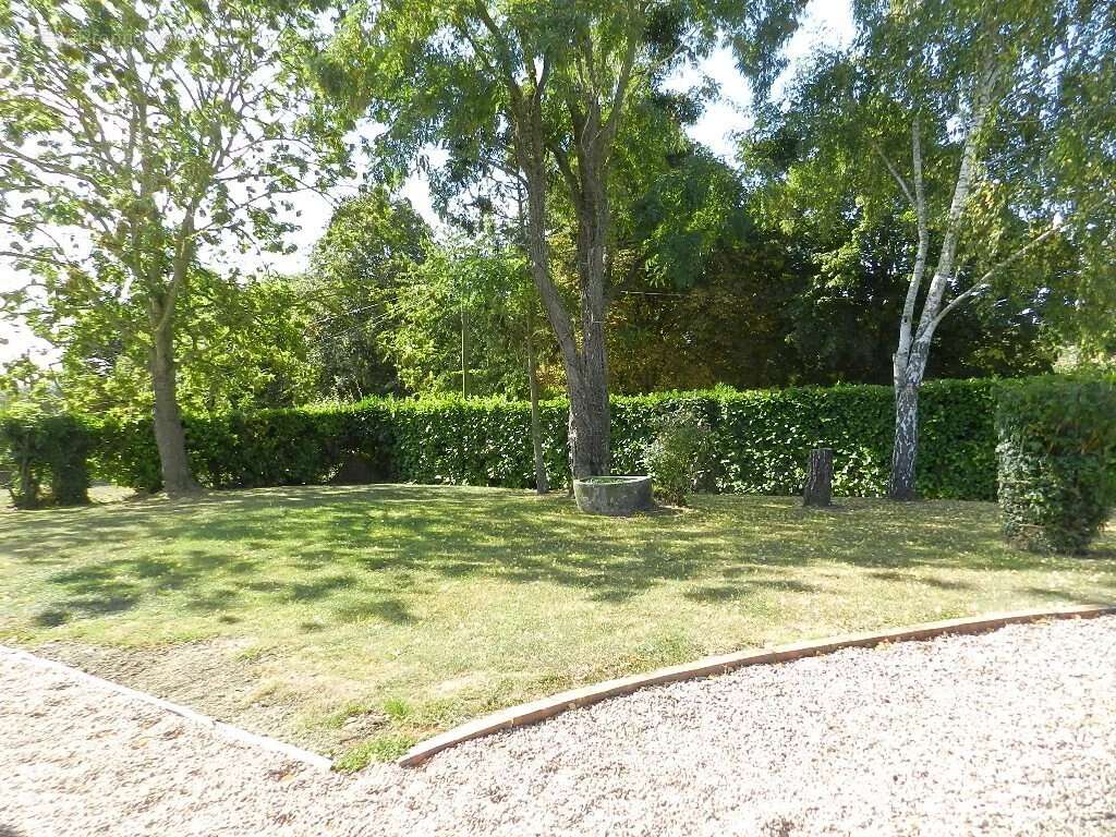 A ETE VENDUE PAR NOS SOINS   .......   BELLE CONTEMPORAINE DE 120 M² HAB, sur Sous-Sol complet et Plus de 1 350 m² de Terrain. - photo 35