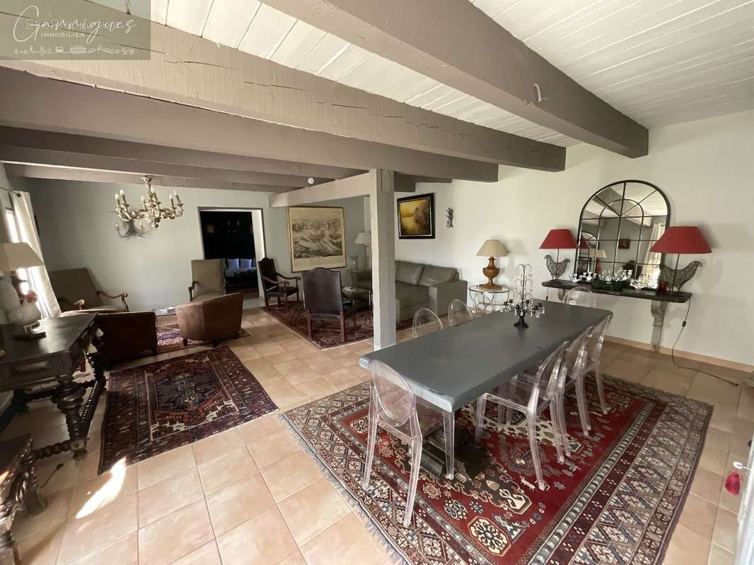 Maison à LE THOLONET