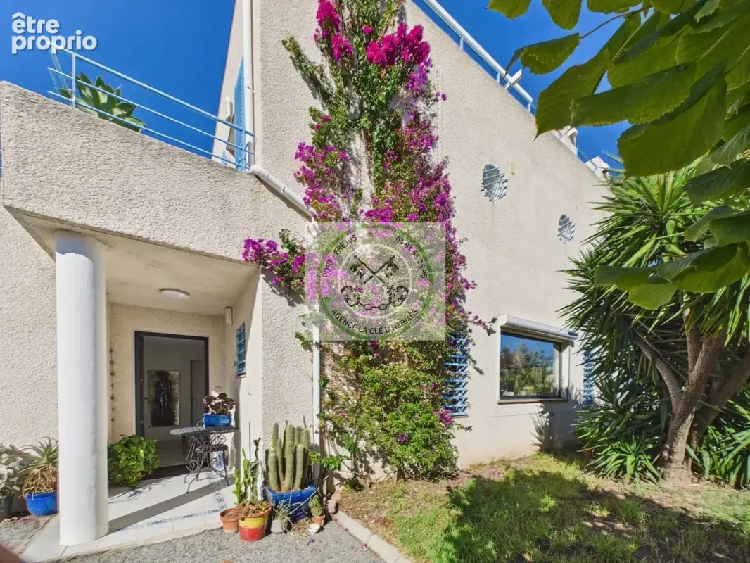 Maison T5  proche de la Mer dans une domaine privé d'exception . - photo 2