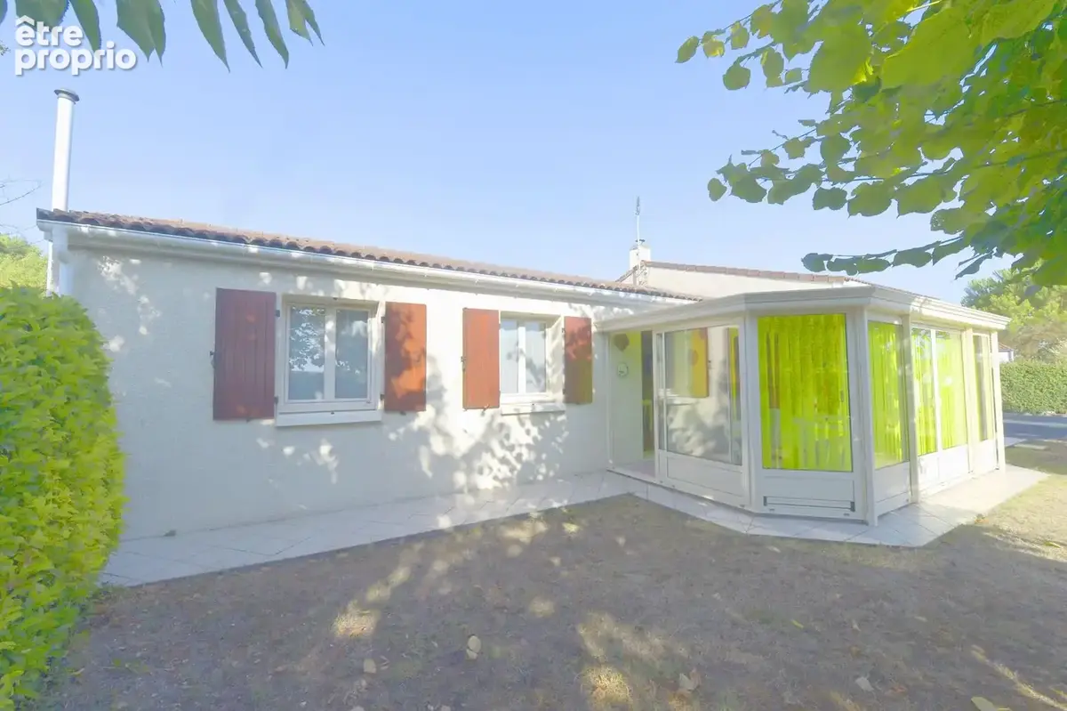 Maison à SEMUSSAC