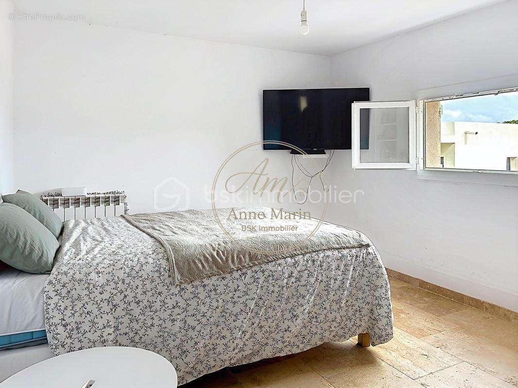  Maison de charme familiale rénovée avec piscine et cuisine d'été – Toulon Quatre Chemins  - photo 11