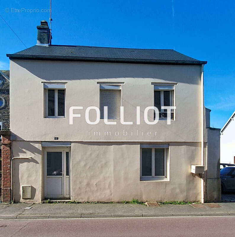 Maison (71 m2) - A VENDRE  -LA HAYE DU PUITS Centre-ville (50250) - photo 10