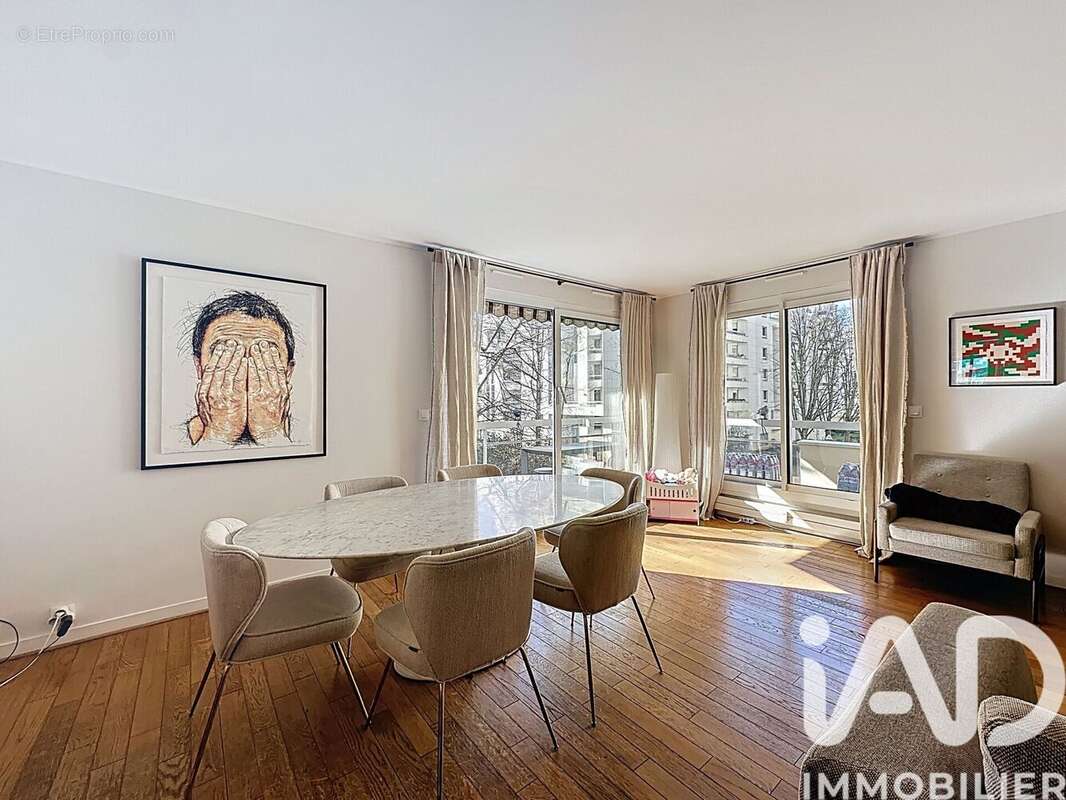 Photo 7 - Appartement à COURBEVOIE