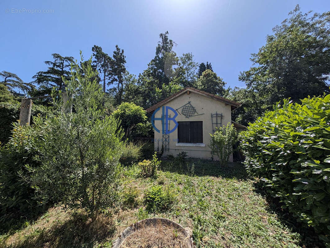 Maison Romans 3 chambres, sous sol    à rafraichir - photo 2