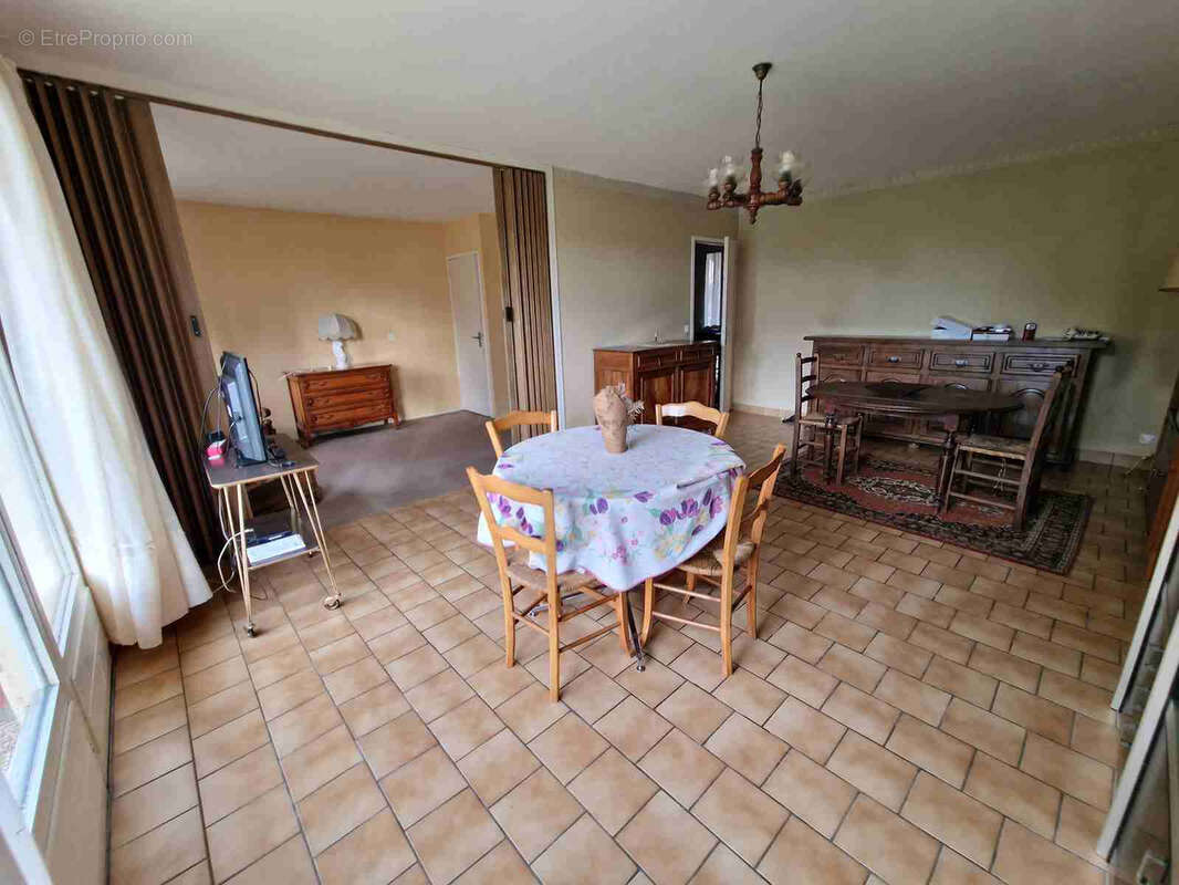 Maison à ETAULIERS