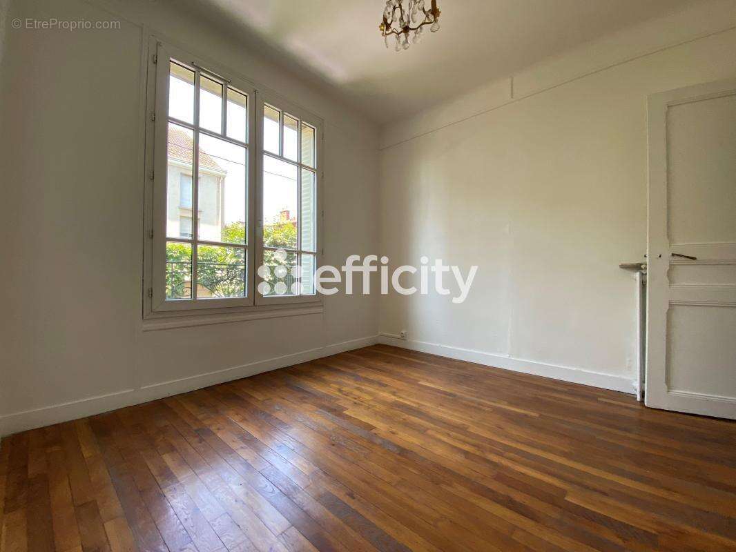 Appartement à VILLENEUVE-LE-ROI