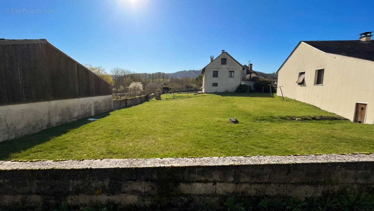 Terrain à LAISSAC