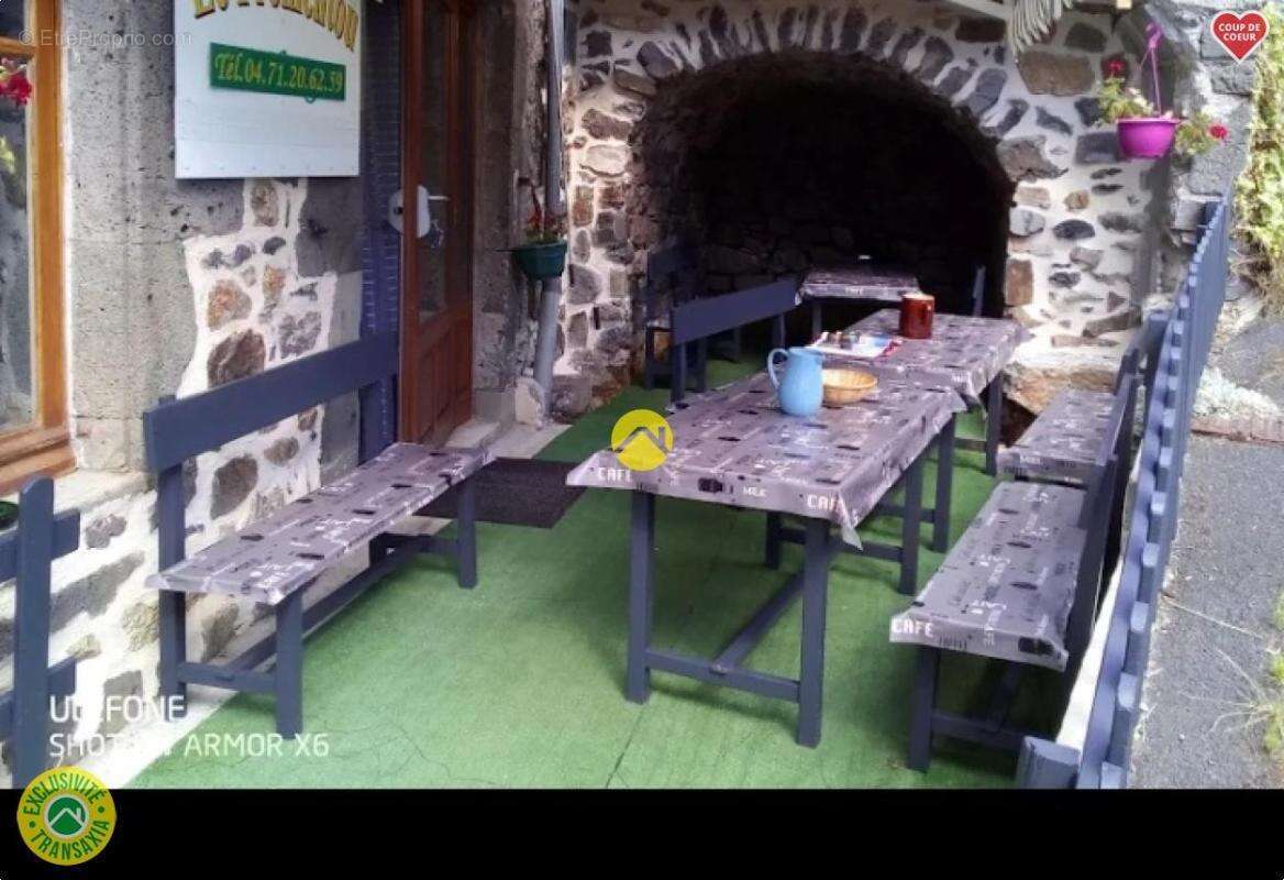 Commerce à PEYRUSSE