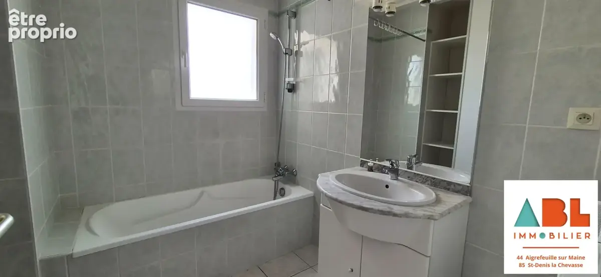 Tout à pied, tout de plain-pied ! Maison 3 chambres avec jardin à Chavagnes-en-Paillers - photo 6