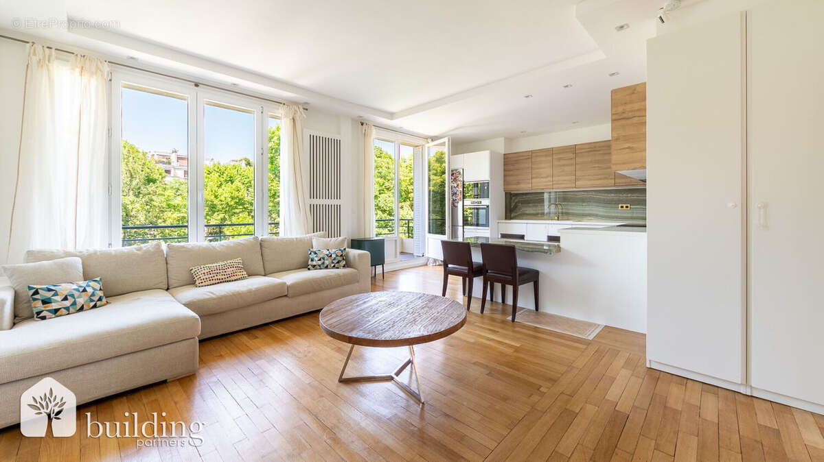 Appartement à NEUILLY-SUR-SEINE