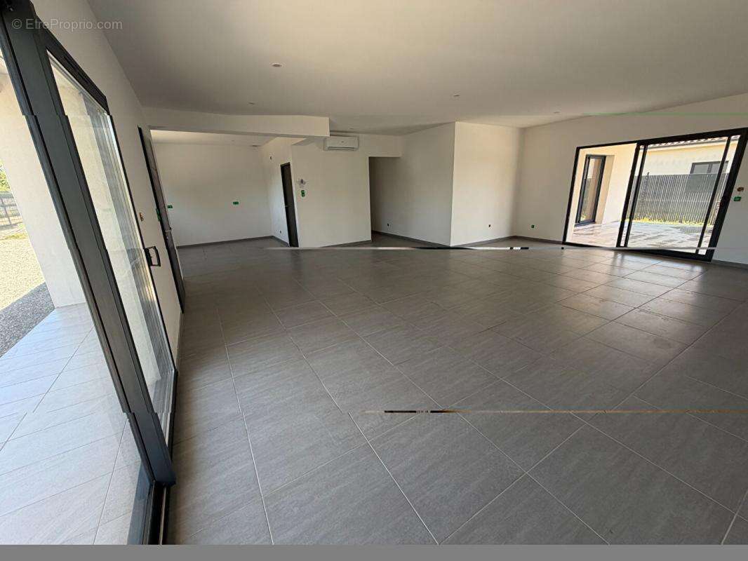 Maison Cognac T6 plein pied garage - photo 6
