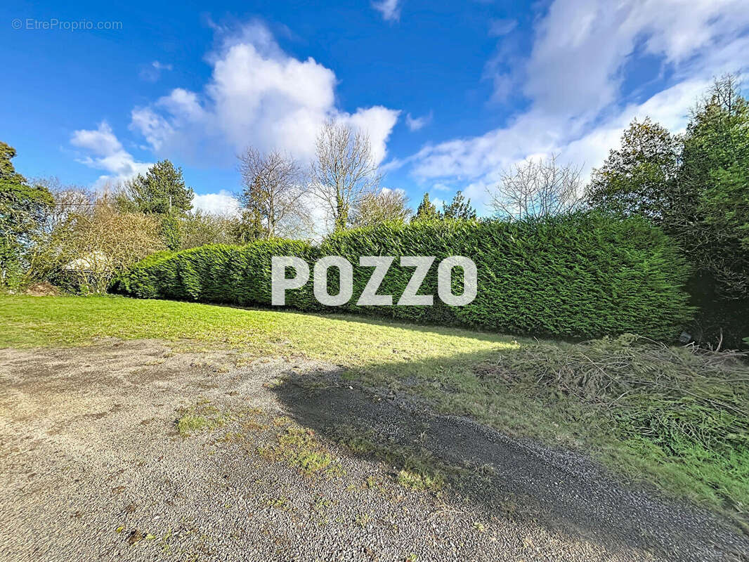 Maison à MONTAIGU-LES-BOIS