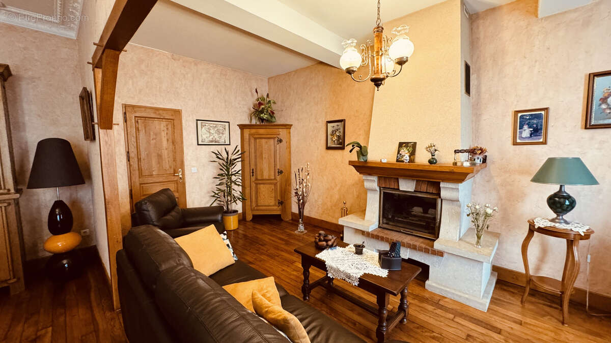 Charmante maison  au coeur de ROUVRAY avec dépendances en très bon état avec jardin d'env. 767 m2 346  500 €. - photo 17