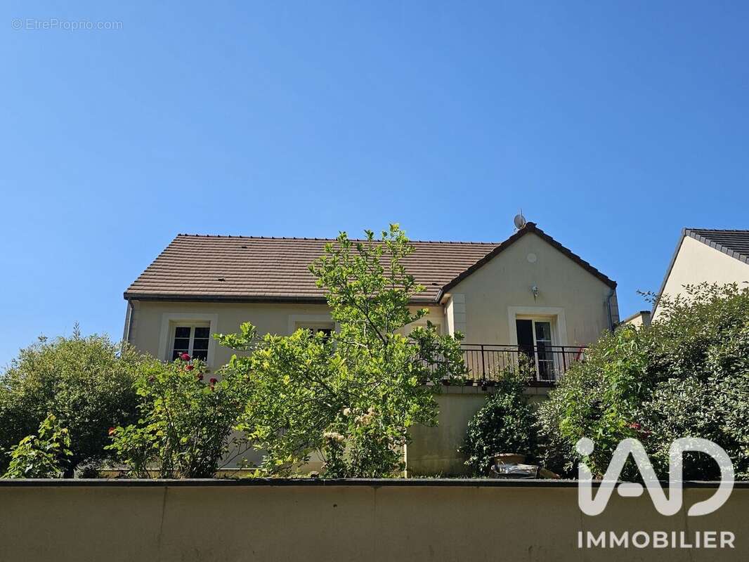 Photo 2 - Maison à PARON