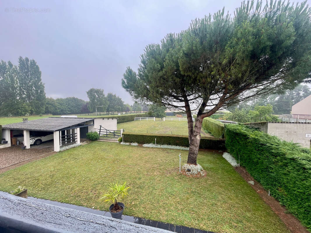 PAVILLON 200m2-Terrain 3083m2-Garage double-Installations équestre - photo 7