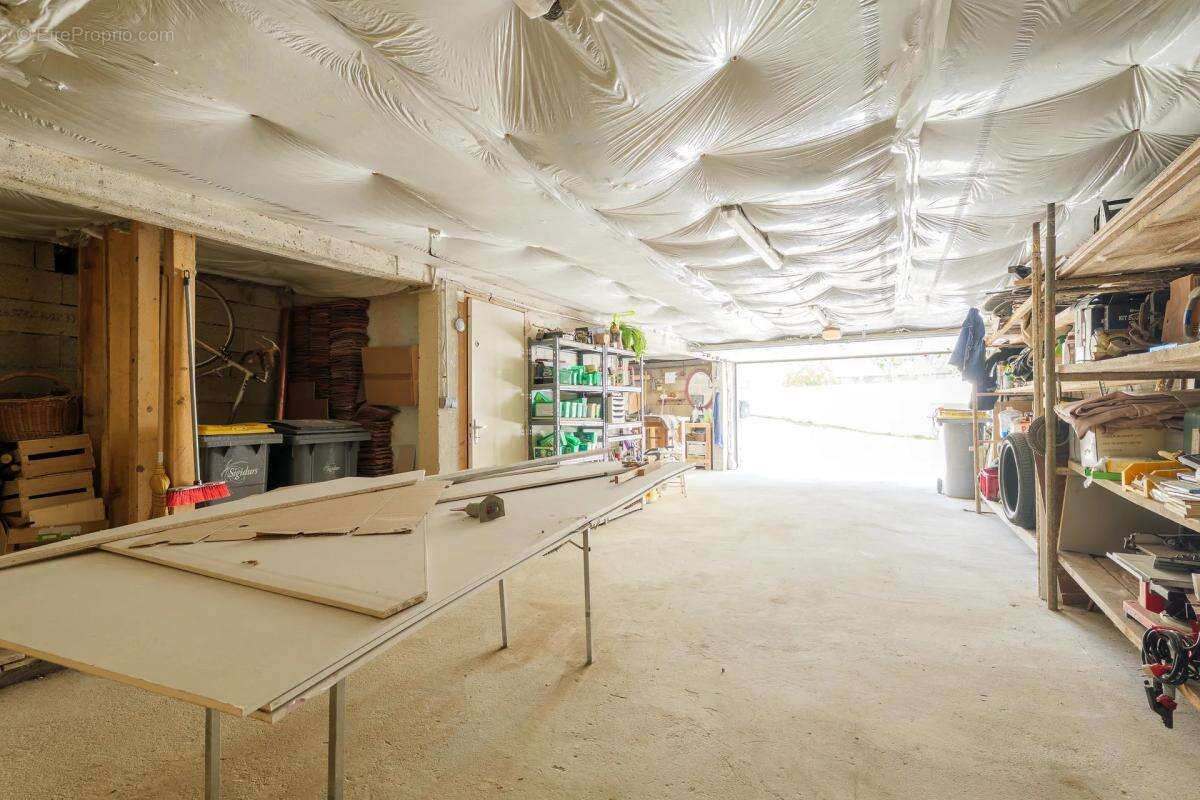 Maison de 7 pièces de 245 m² à Claye-Souilly - photo 15