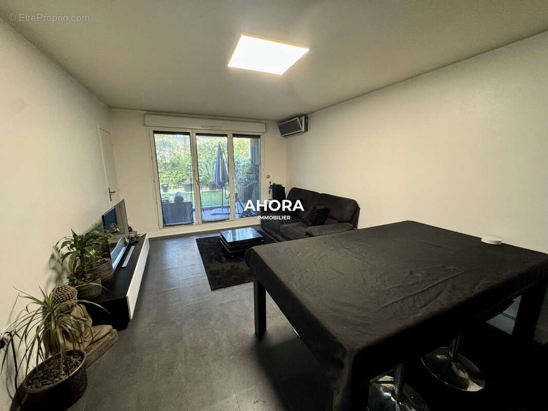 Appartement à MARSEILLE-9E