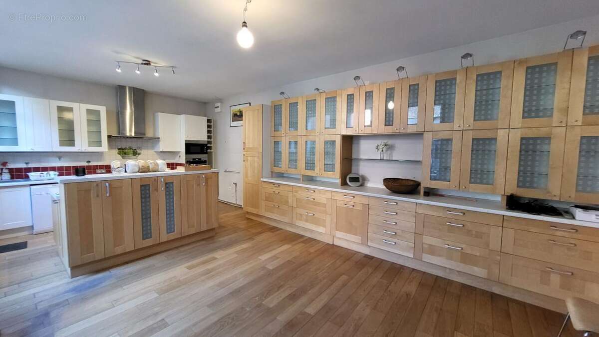 Maison à SAINT-QUENTIN