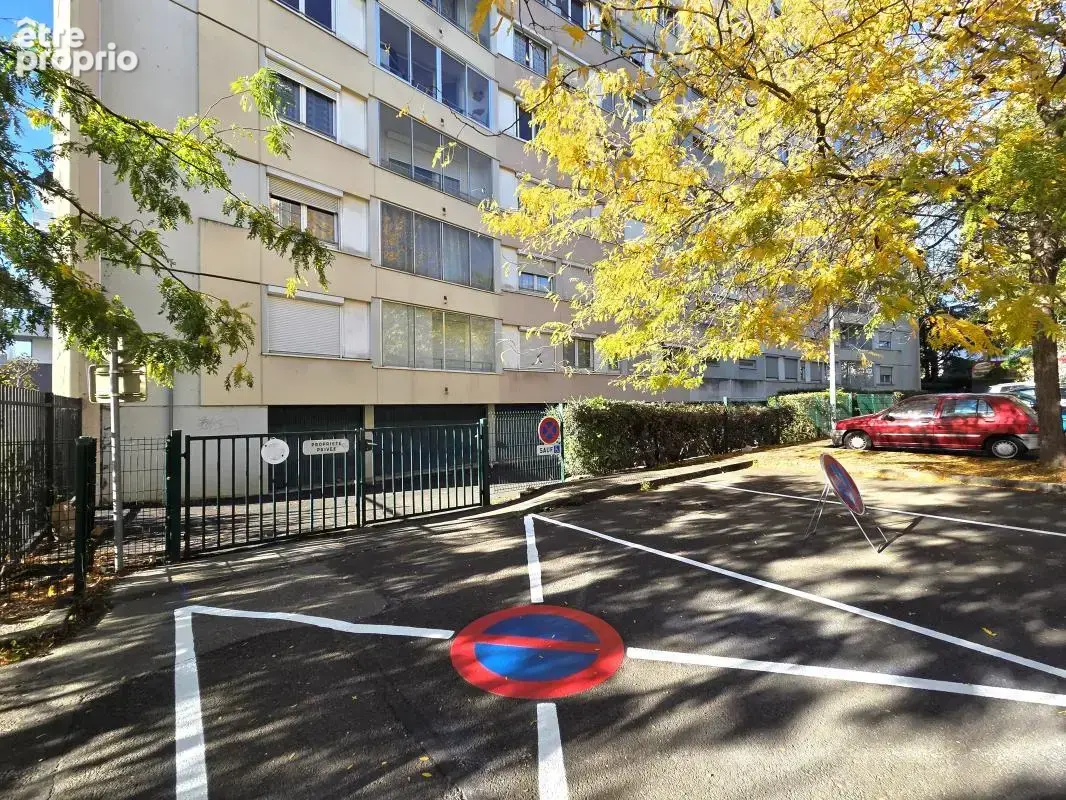 Garage 17 m² dans copropriété sécurisée - photo 6