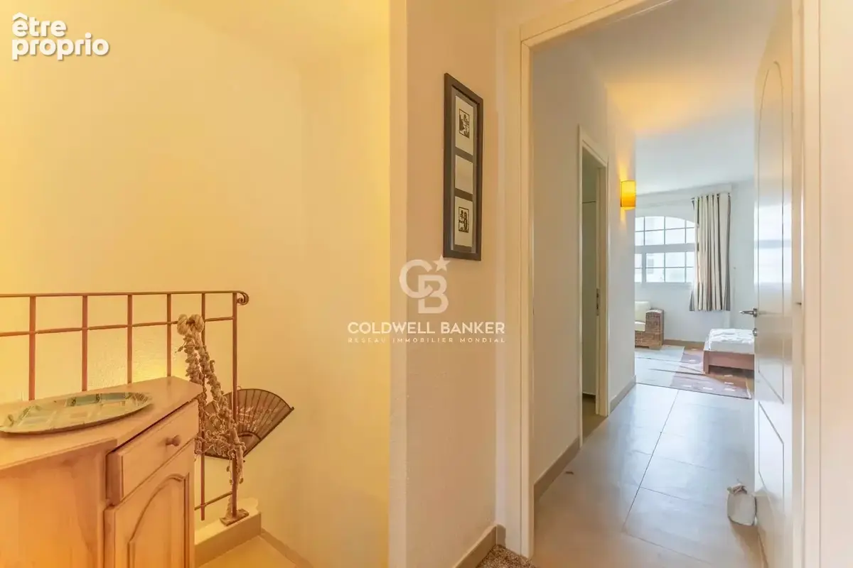L'ile-rousse - Centre ville - Grand T4 en duplex - Cave & garage - photo 15