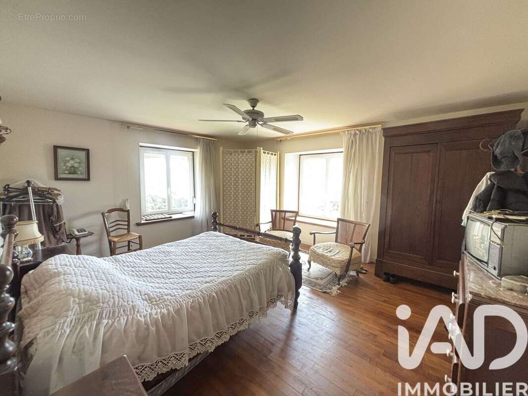 Maison 166 m² à Mennouveaux  - photo 8