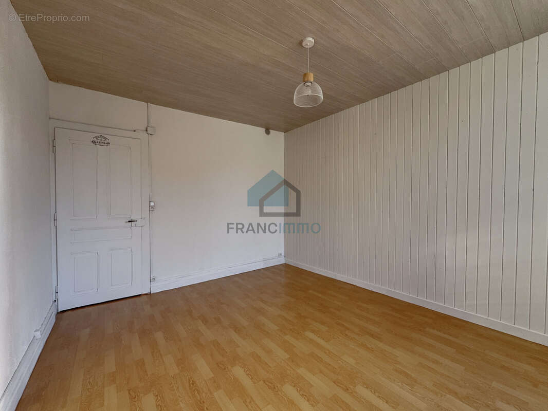 Appartement à CHARQUEMONT