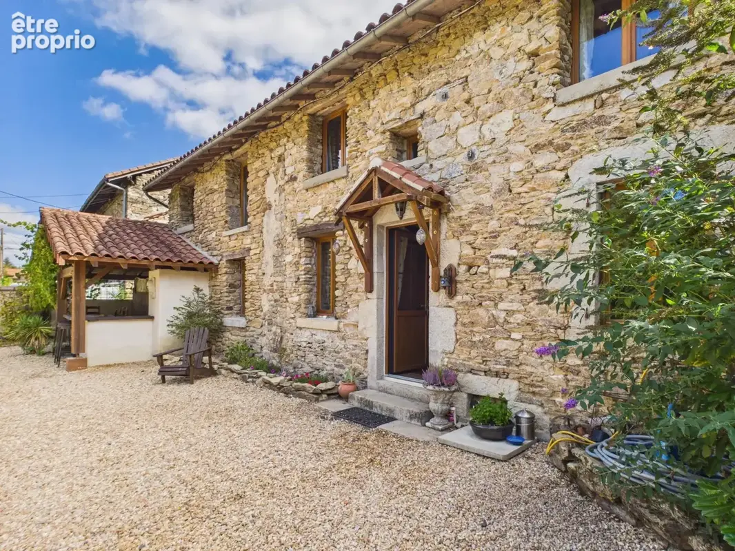 Propriété de caractère avec maison d'amis et piscine chauffée - photo 13