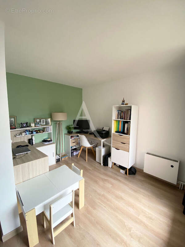 Appartement à EMERAINVILLE