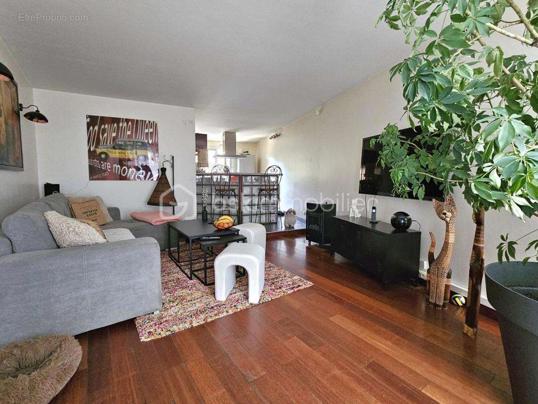 Appartement à COUBRON