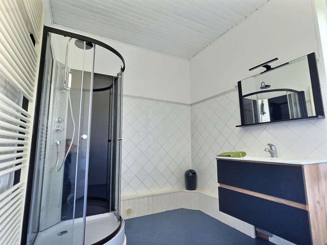 17250 - Maison La Vallée 5 pièce(s) 140 m2 + 120 m2 à finir de rénover - - photo 12