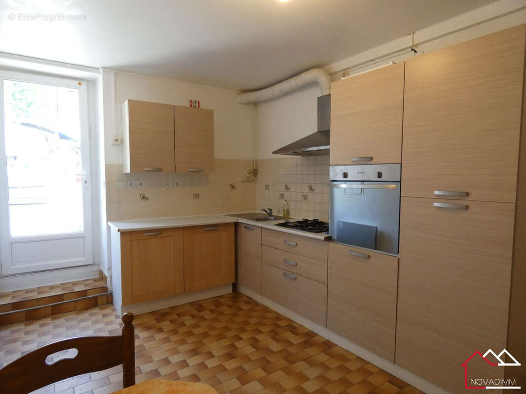 Maison à SAINT-PRIVAT-DES-PRES