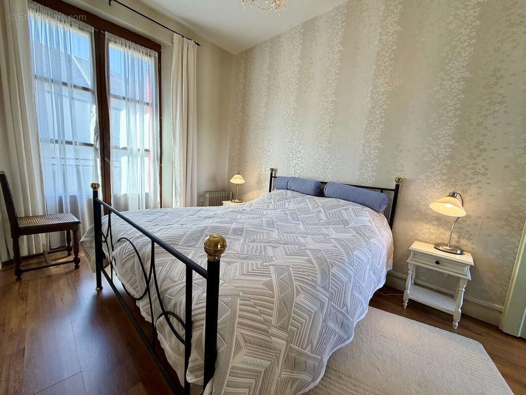 Maison indépendante à vendre avec une vue magnifique près du Lac des Settons - photo 14
